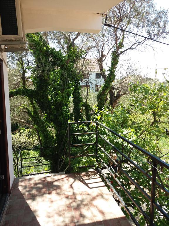 Apartmani Na Moru Бар Экстерьер фото